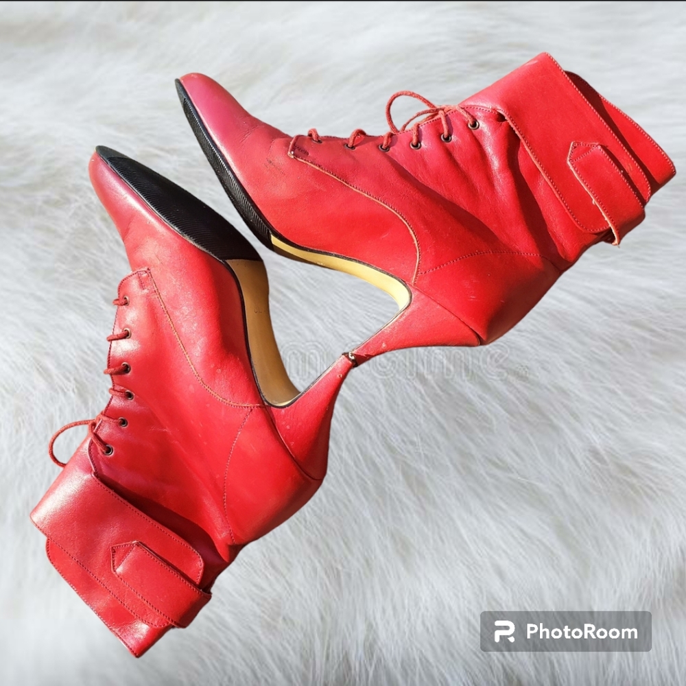 Vintage Red High heel ankle boots - Picture 2 of 15